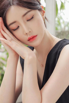 纯洁的轮舞曲在线观看免费观看动漫